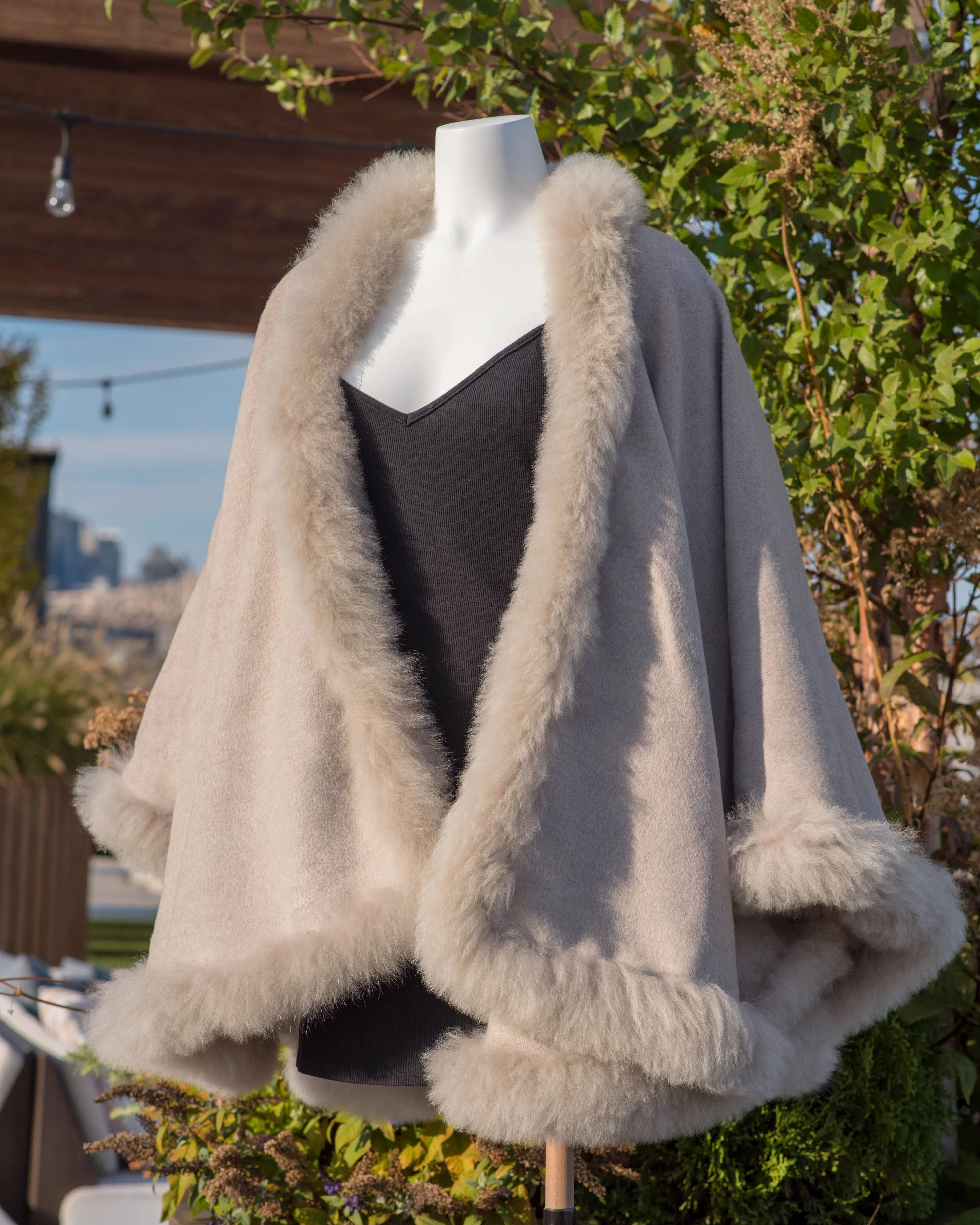 100% Alpaca Wool Cape with Fur Trim (Sand)
