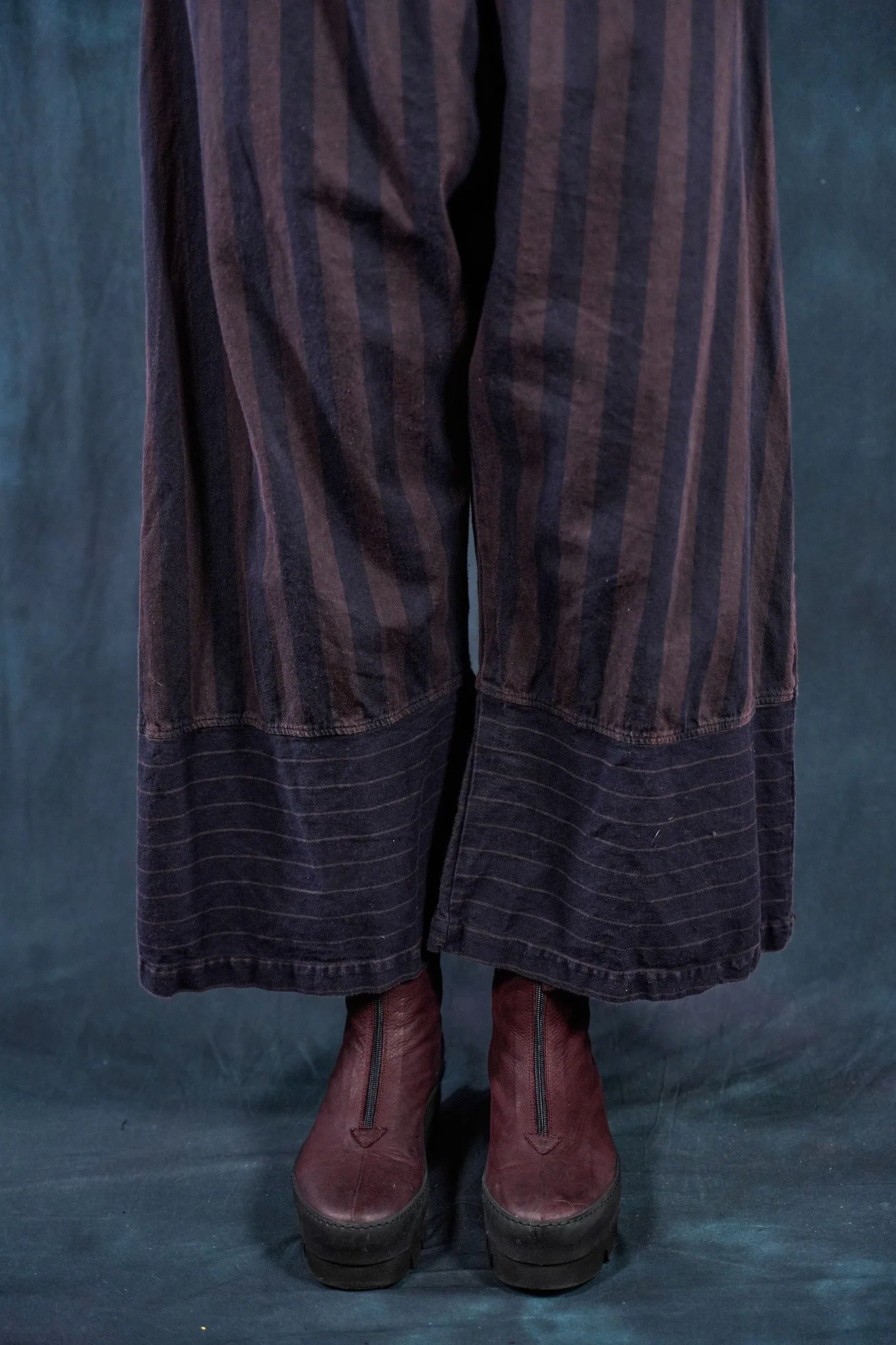 3340 Denim Stripe Pant Carob/Ink-U