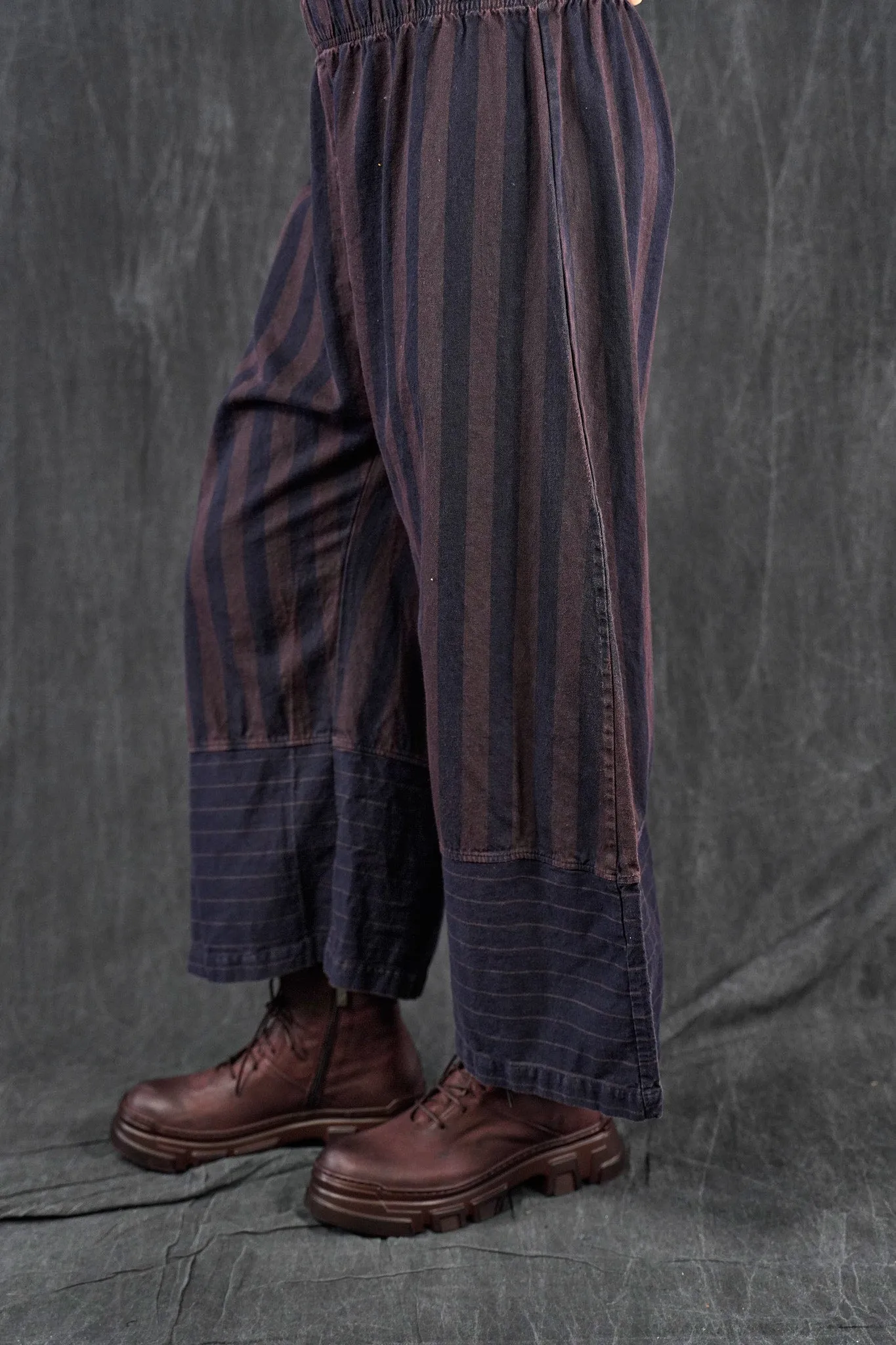 3340 Denim Stripe Pant Carob/Ink-U