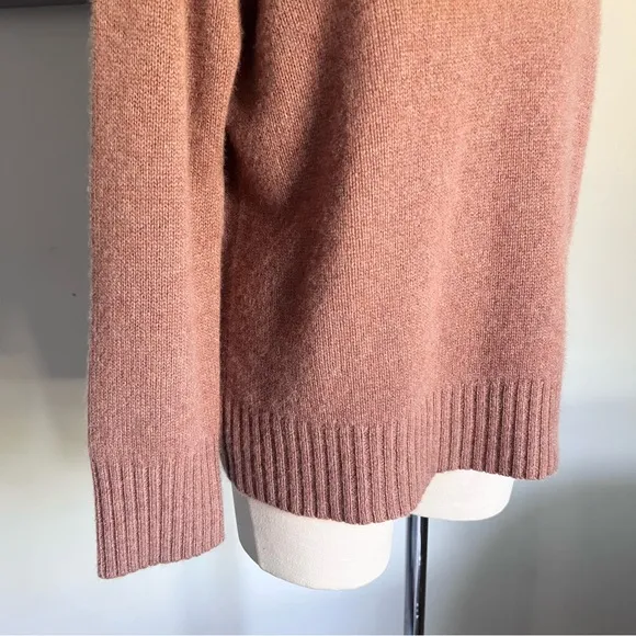 360 Cashmere V Neck Sweater Sz L 100% Scull Cashmere Soft Classic Slouchy Tan