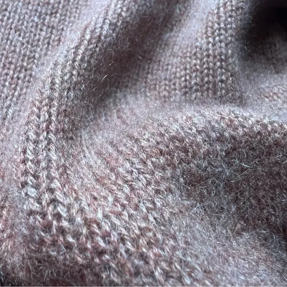 360 Cashmere V Neck Sweater Sz L 100% Scull Cashmere Soft Classic Slouchy Tan
