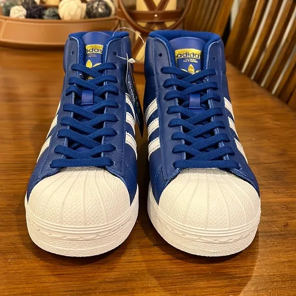 Adidas Pro Model J shoes sneakers Kids Youth Grade school GS BY3731 boys Sz 5.5