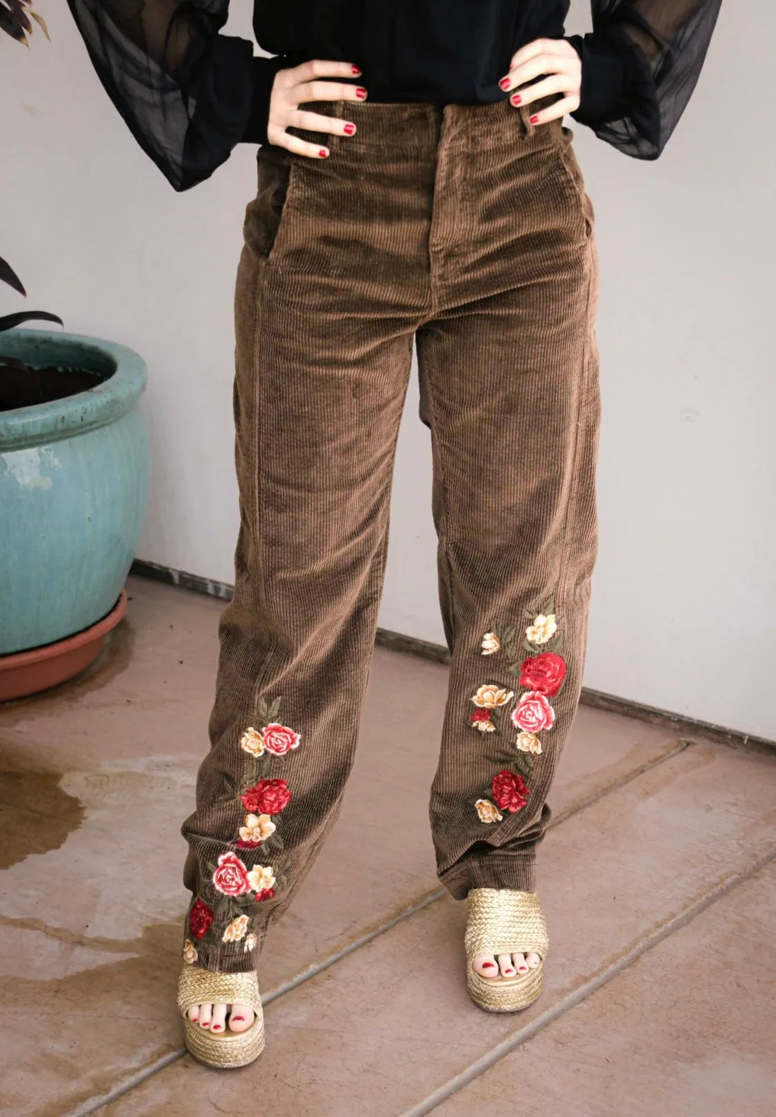 Bee's Roses Corduroy Pant