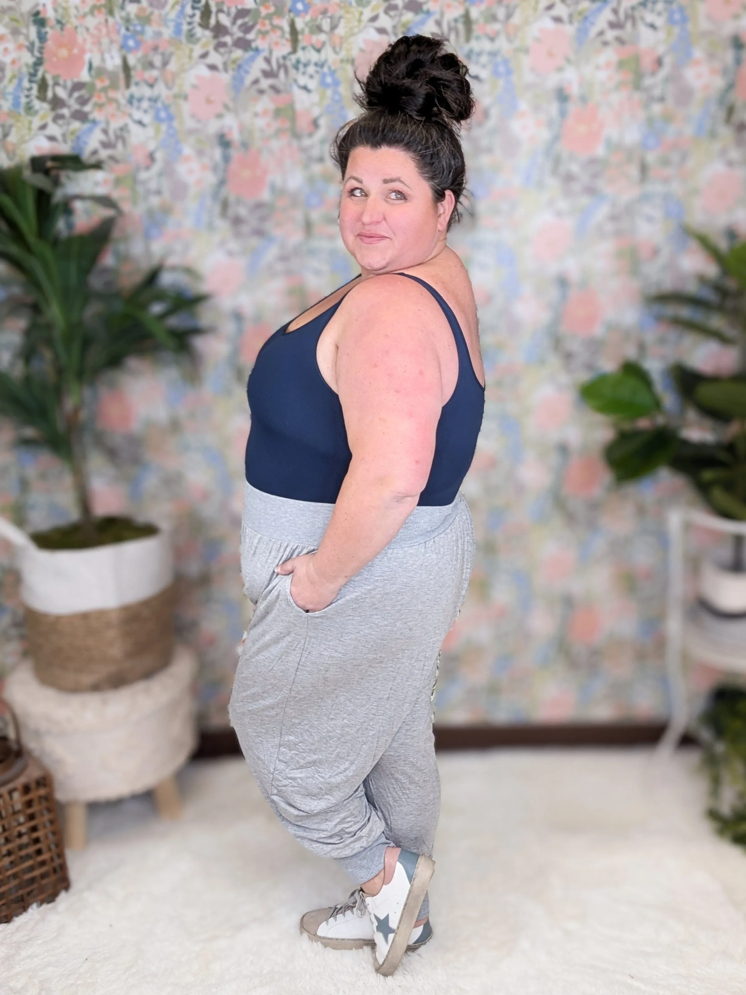 Bennett Tissue Weight Jogger in Heather Gray