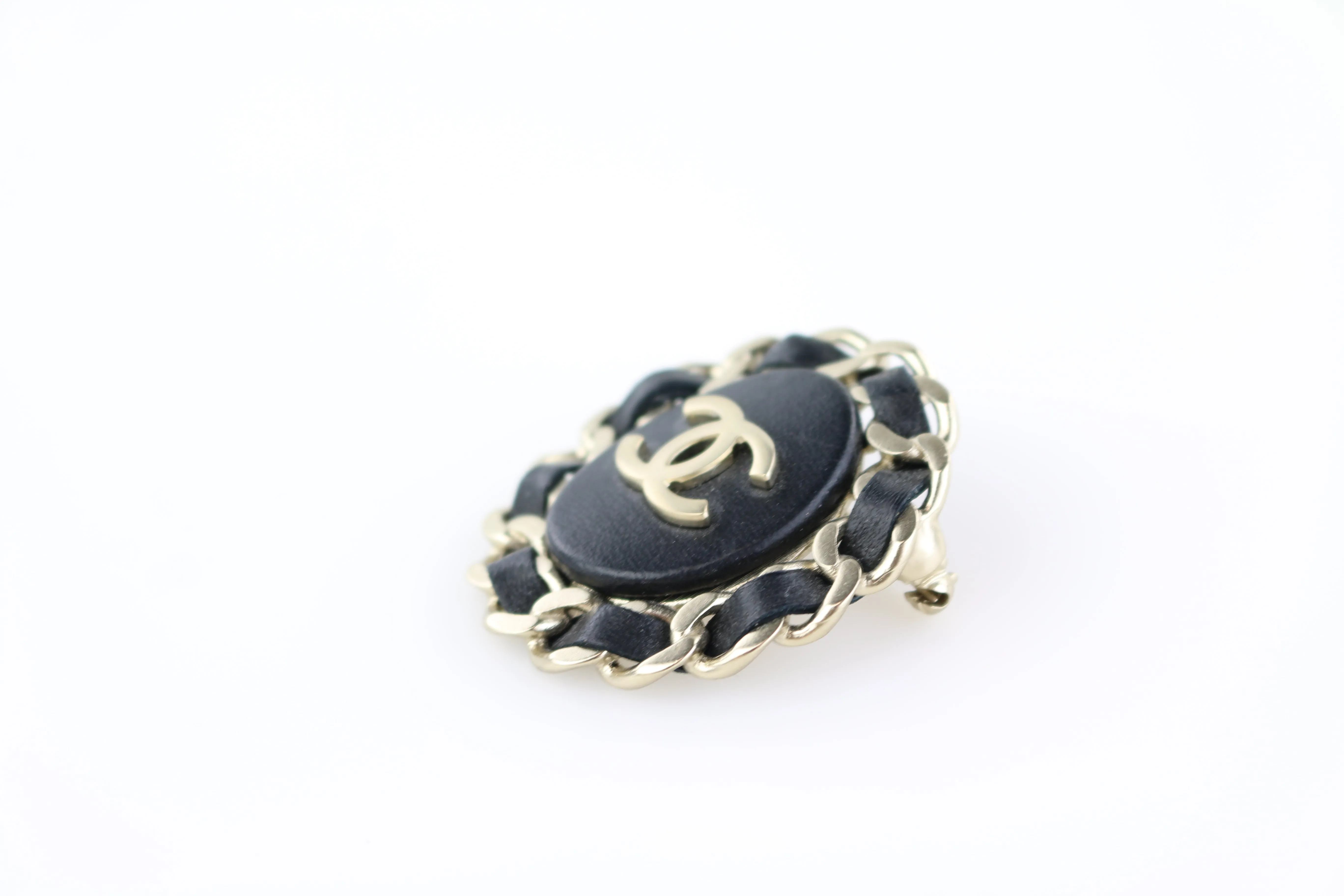 Brushed Gold/Leather Brooch