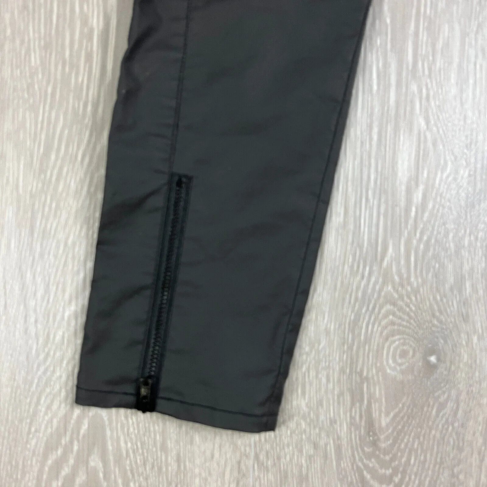 Camilla & Marc Women’s Black Weightless Denim Jeans Size 28