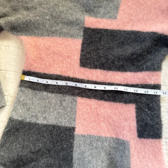 Charter House Y2K Abstract Cashmere Sweater • Size: S /M