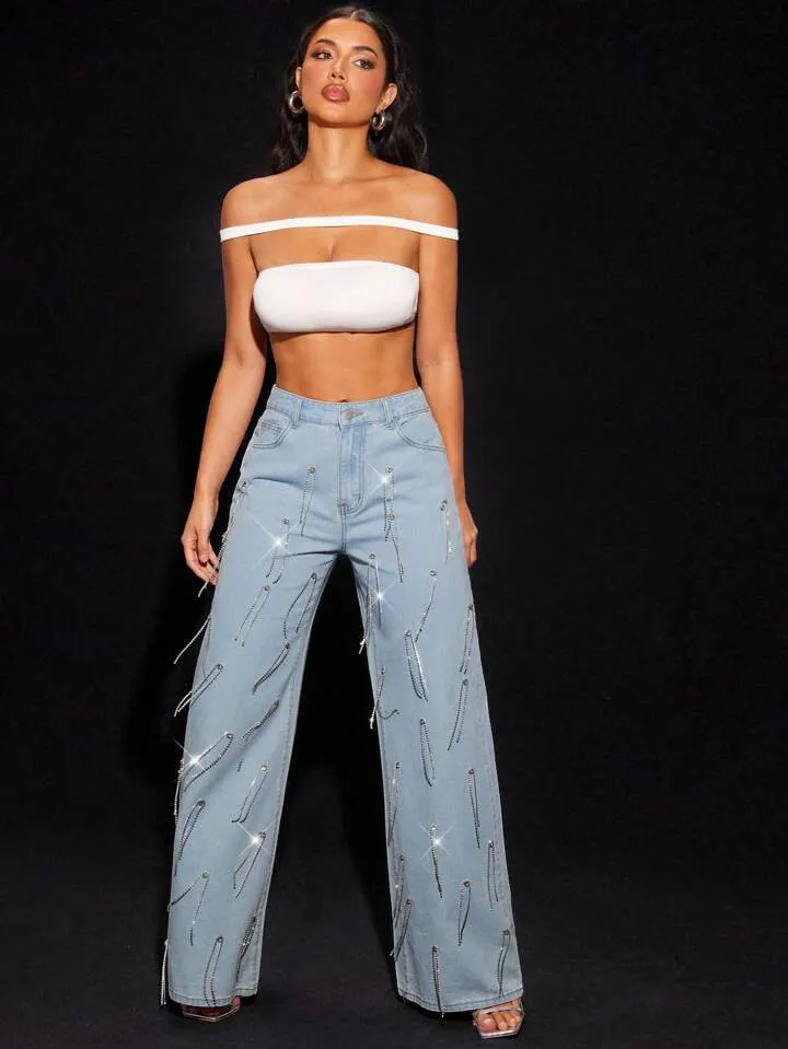 CM-BS241087 Women Casual Seoul Style Light Wash Chain Rhinestone Accent Zipper Pocket Jeans
