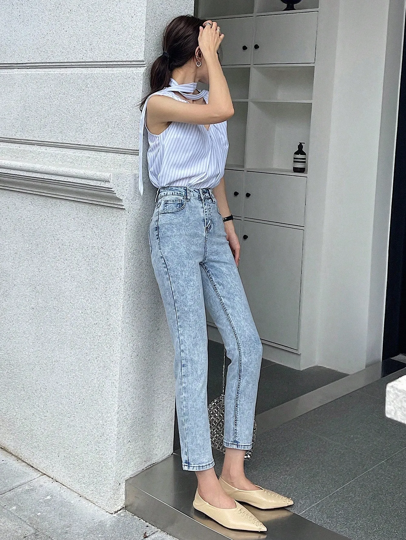 CM-BS241442 Women Casual Seoul Style High Waist Mom Fit Tapered Jeans - Baby Blue