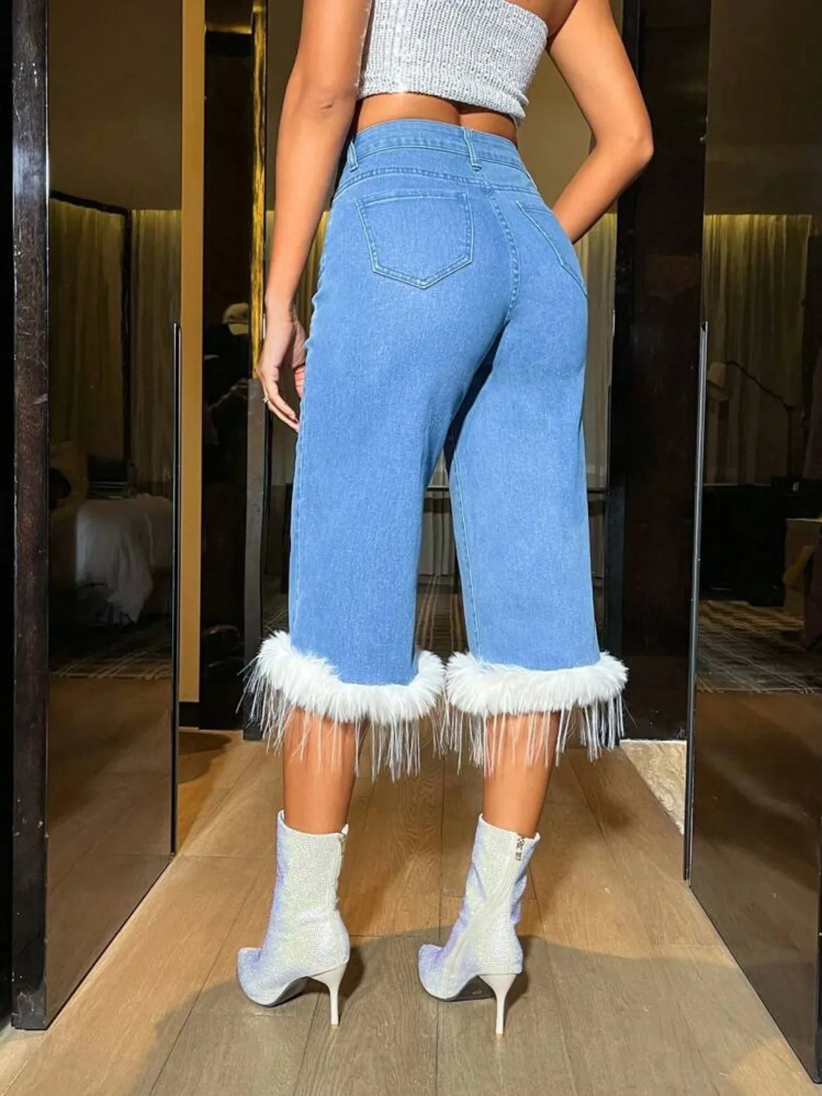 CM-BS607769 Women Casual Seoul Style Light Wash Plush Edged Straight Leg Denim Pants