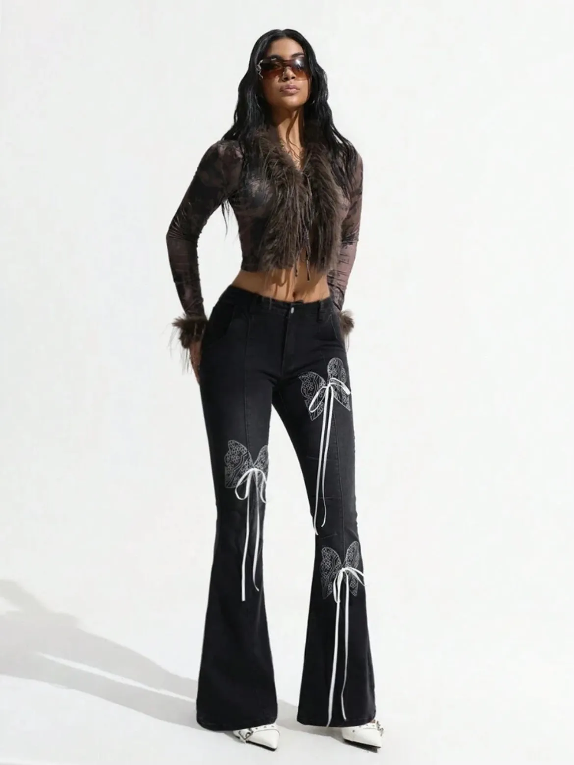 CM-BS915274 Women Casual Seoul Style Butterfly Print And Bow Decor Bell Bottoms Jeans - Black