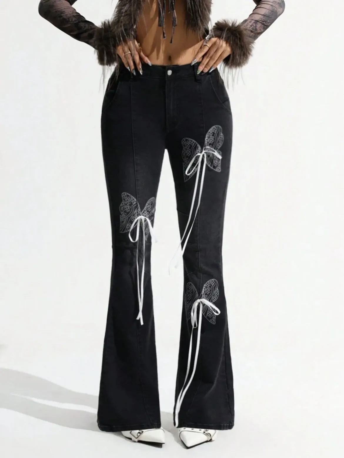 CM-BS915274 Women Casual Seoul Style Butterfly Print And Bow Decor Bell Bottoms Jeans - Black