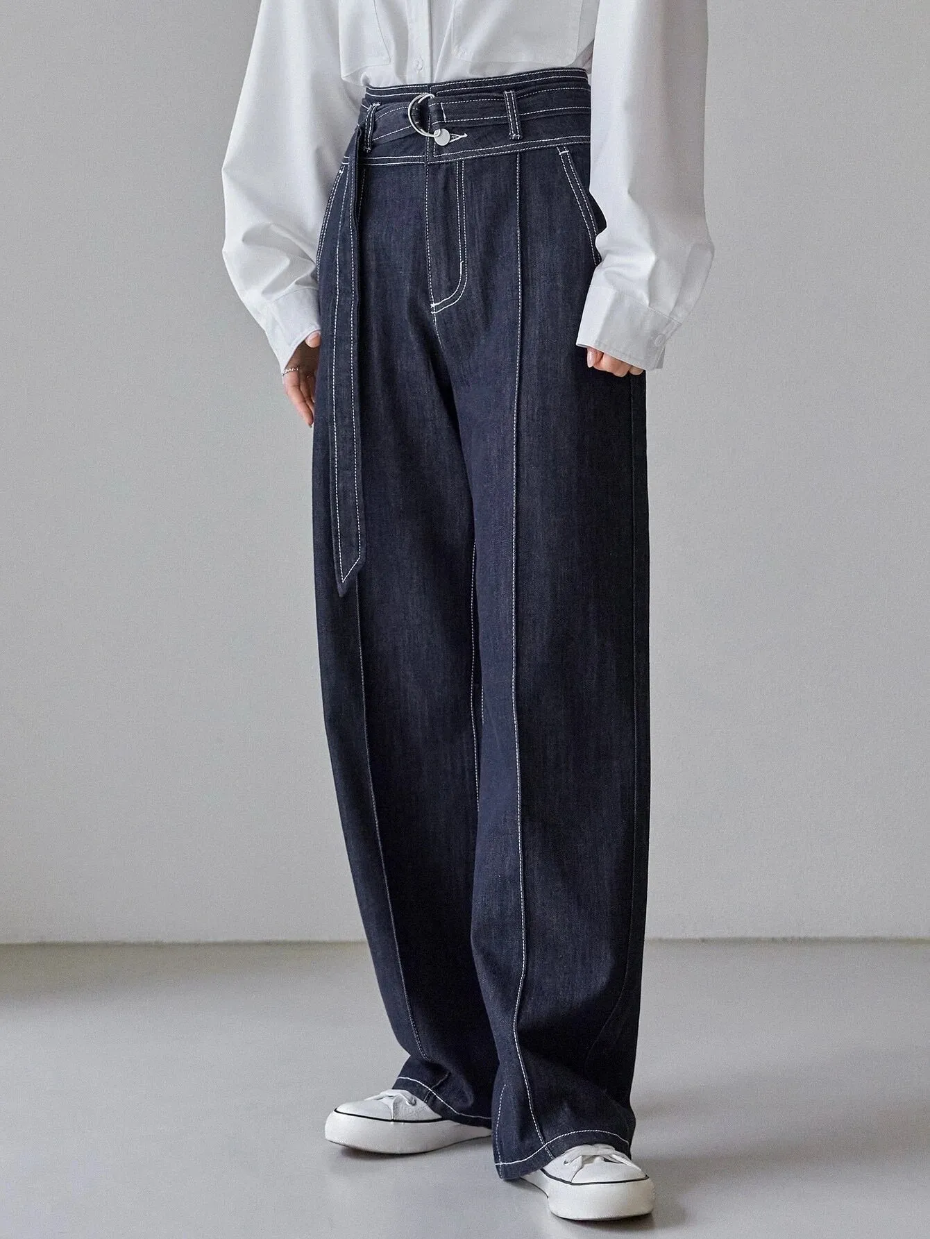 CM-BS966746 Women Casual Seoul Style High Waist Belted Topstitching Straight Leg Jeans