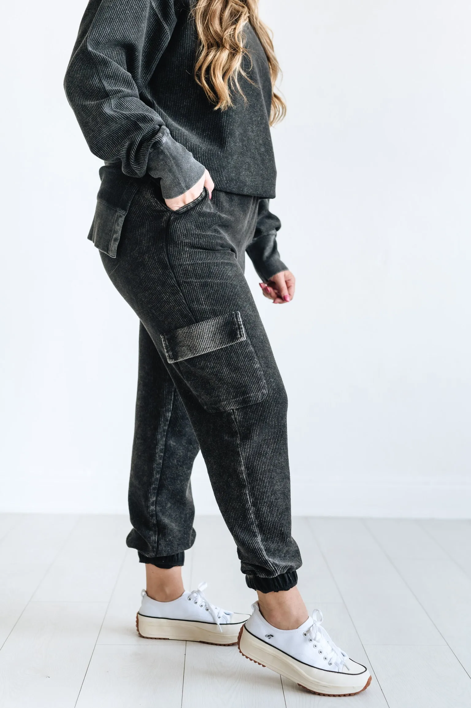 CORDED JOGGER - WASHED BLACK - INSTOCK
