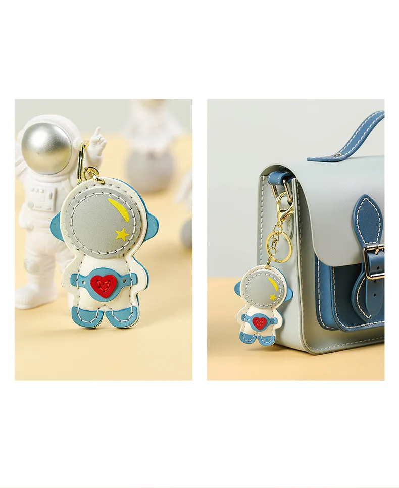 DIY Leather Kits - Astronaut leather keychain