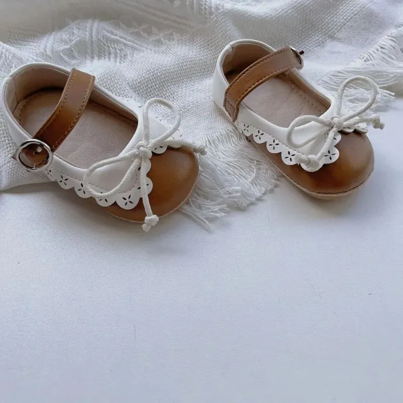 First Walker Scalloped Shoes