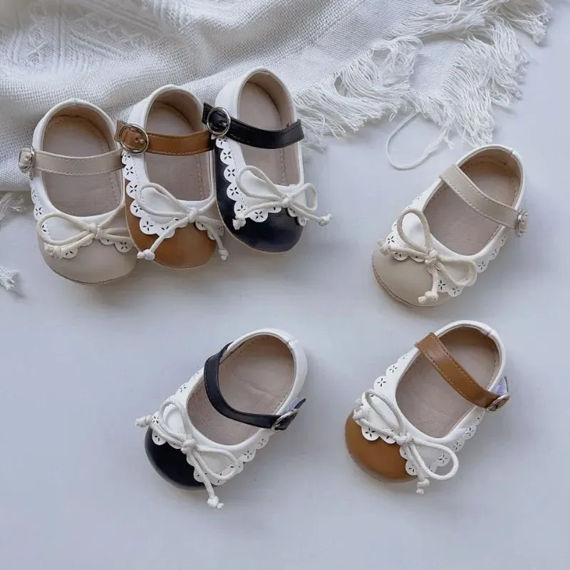 First Walker Scalloped Shoes