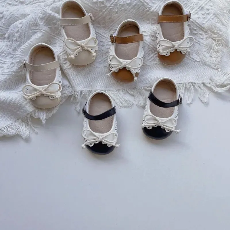 First Walker Scalloped Shoes
