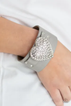 Flauntable Flirt - Paparazzi Accessories