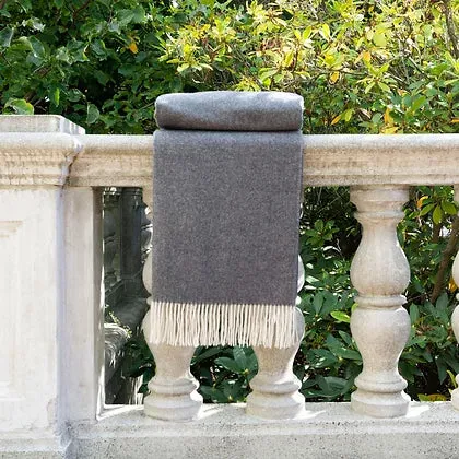 Freya | Cashmere & Wool Blend Throw | 55" x 78"