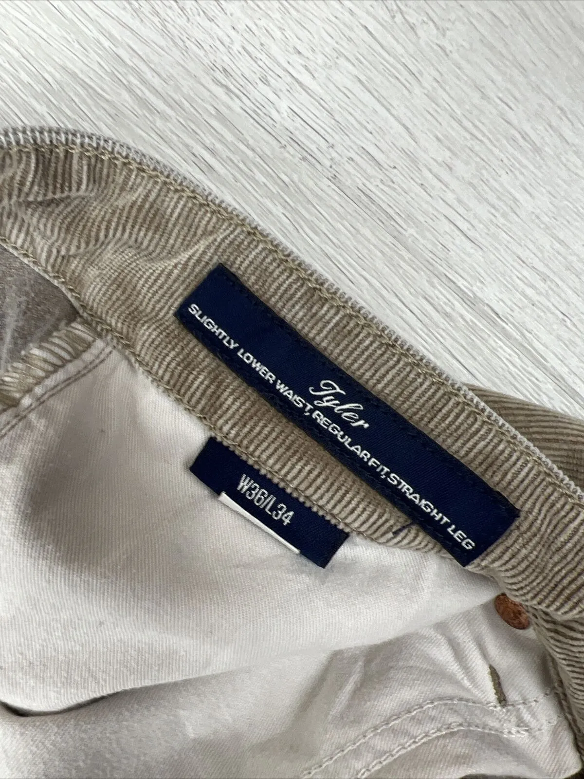 Gant Mens Corduroy Straight Regular Fit Trousers Pants Size 36 / 34 'TYLER'