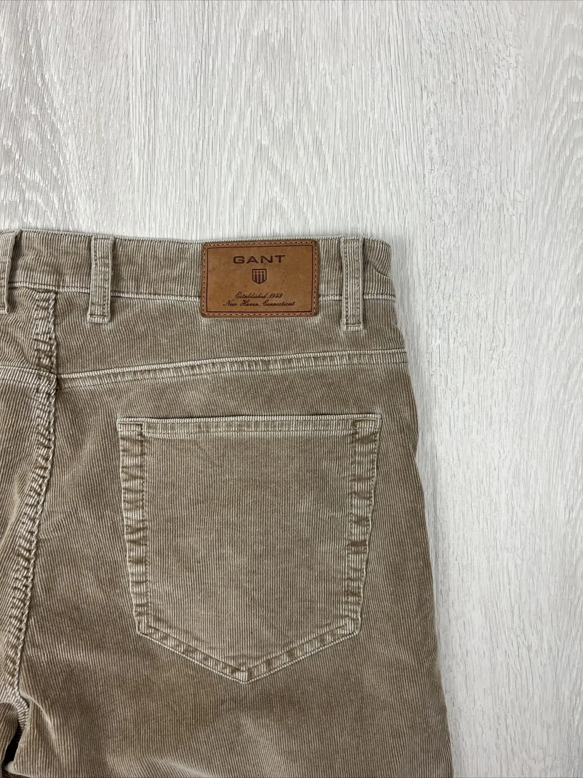 Gant Mens Corduroy Straight Regular Fit Trousers Pants Size 36 / 34 'TYLER'