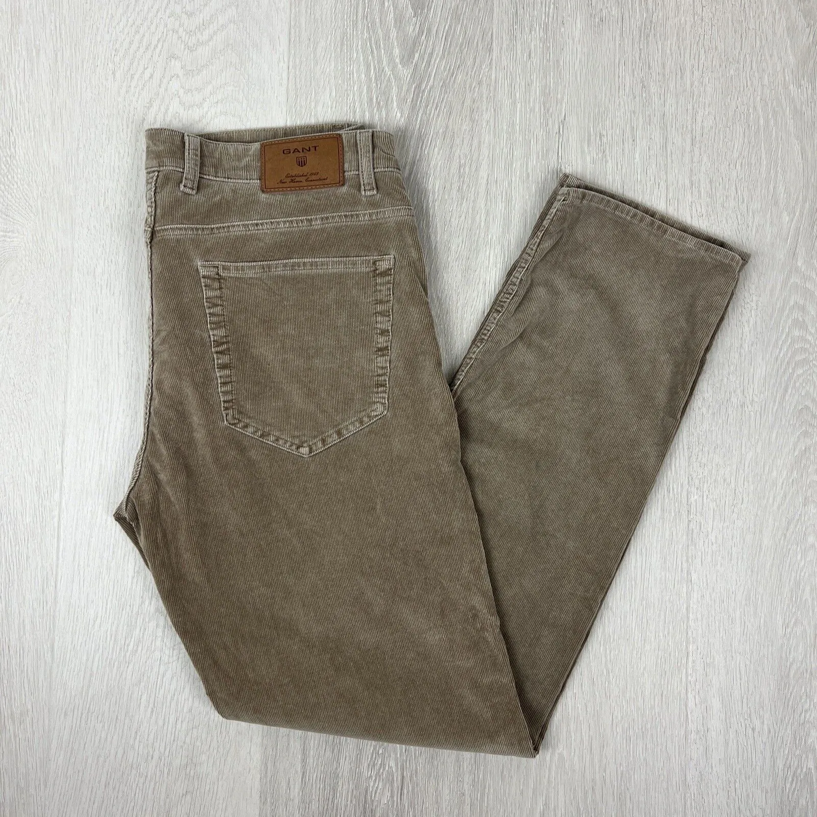 Gant Mens Corduroy Straight Regular Fit Trousers Pants Size 36 / 34 'TYLER'