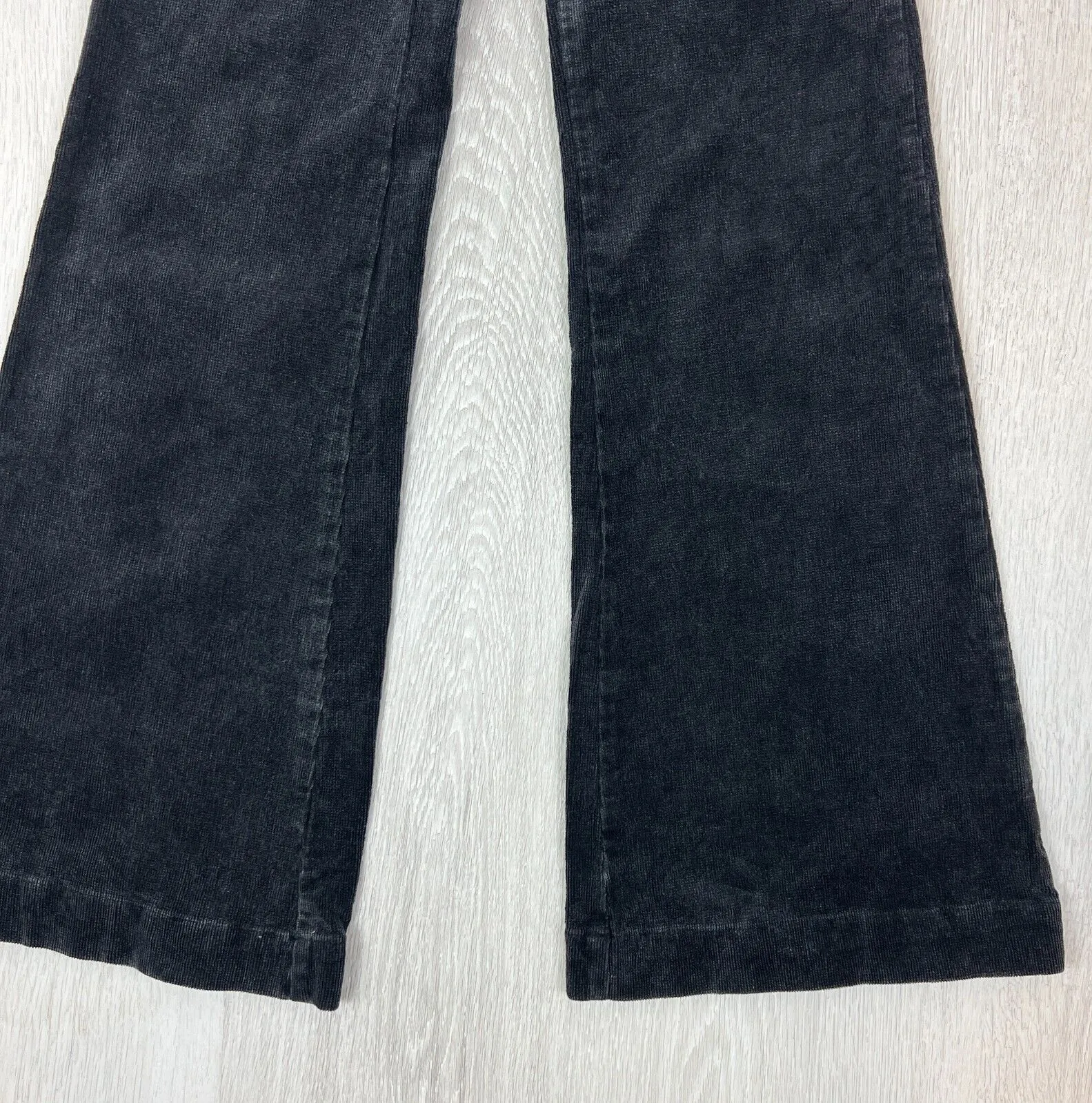Ghanda Womens Black Retro Corduroy Flared Jeans Size 8 (Use Measurements)
