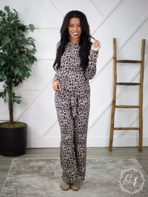 Gracefully Comfortble Leopard Matching Set