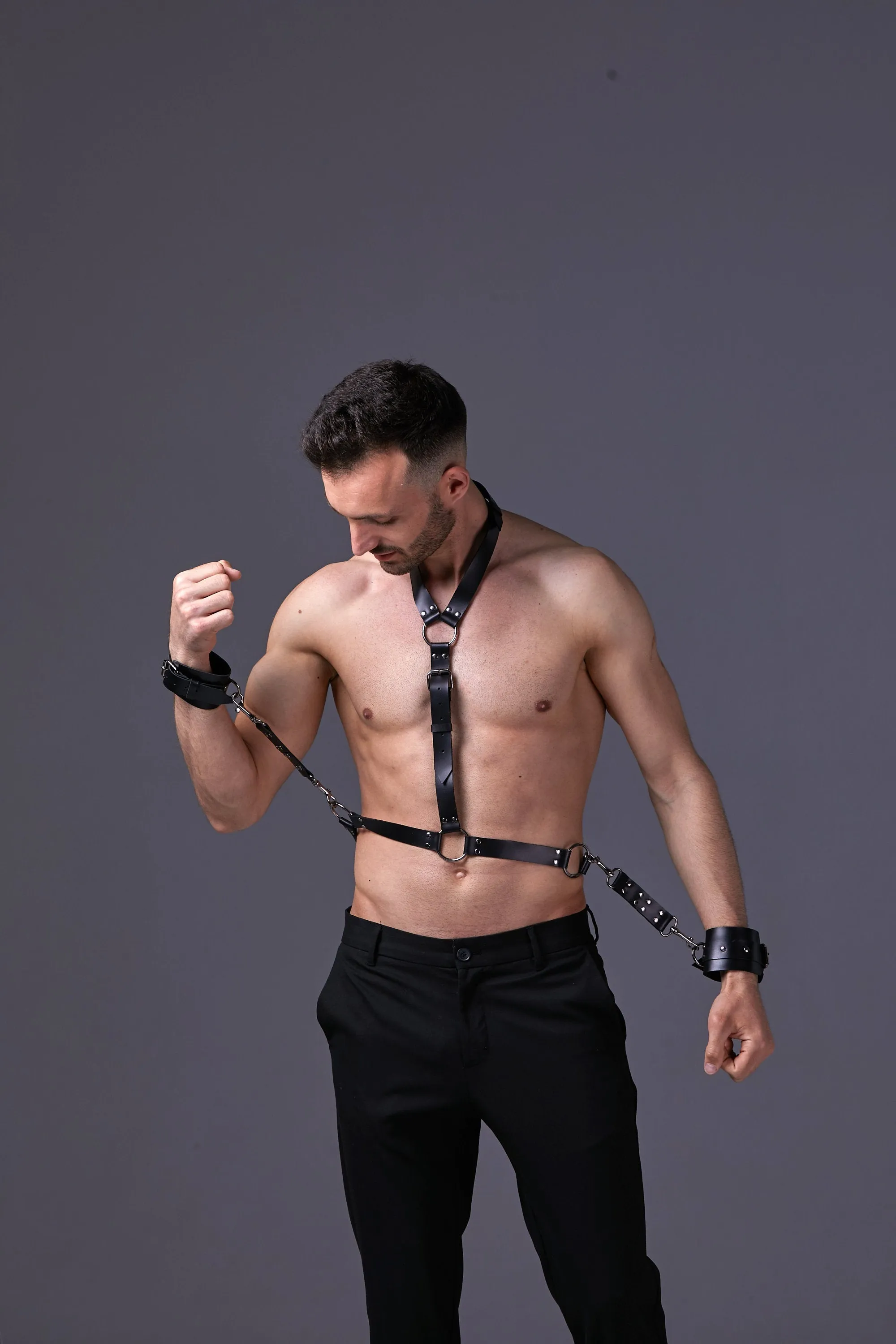 Harness "Nox" with handcuffs