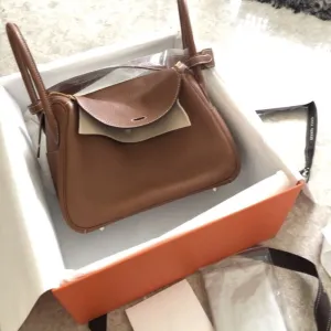 Hermès Lindy 26 Gold Taurillon Clemence Gold Hardware GHW