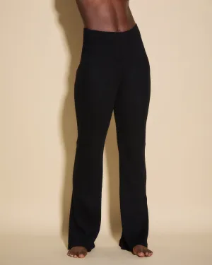 Hochgeschnittene Hose Mit Breitem Bein
