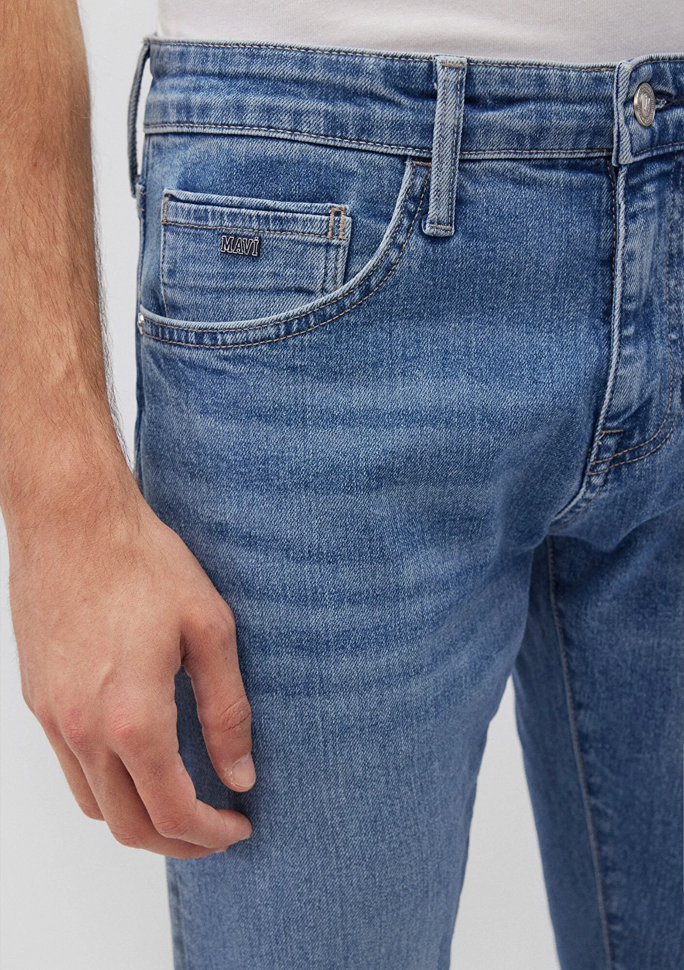 James Mid Sky Blue College Jean Pants
