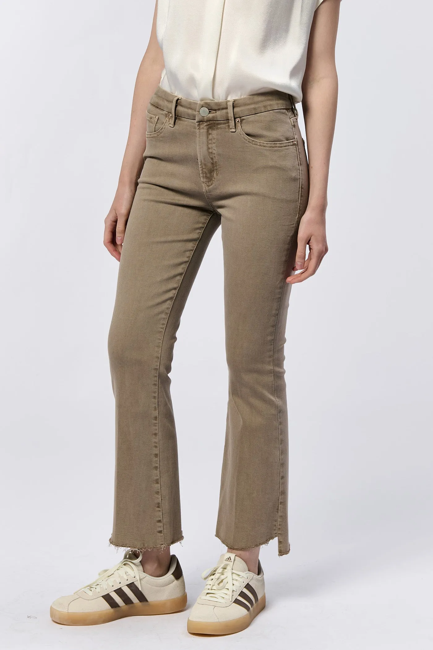 Jeanne Cropped Flare Jean