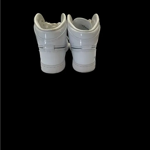 Jordan 1 Mid White Black Sneaker School. Size 6.5 (GS) - Women’s Size 8