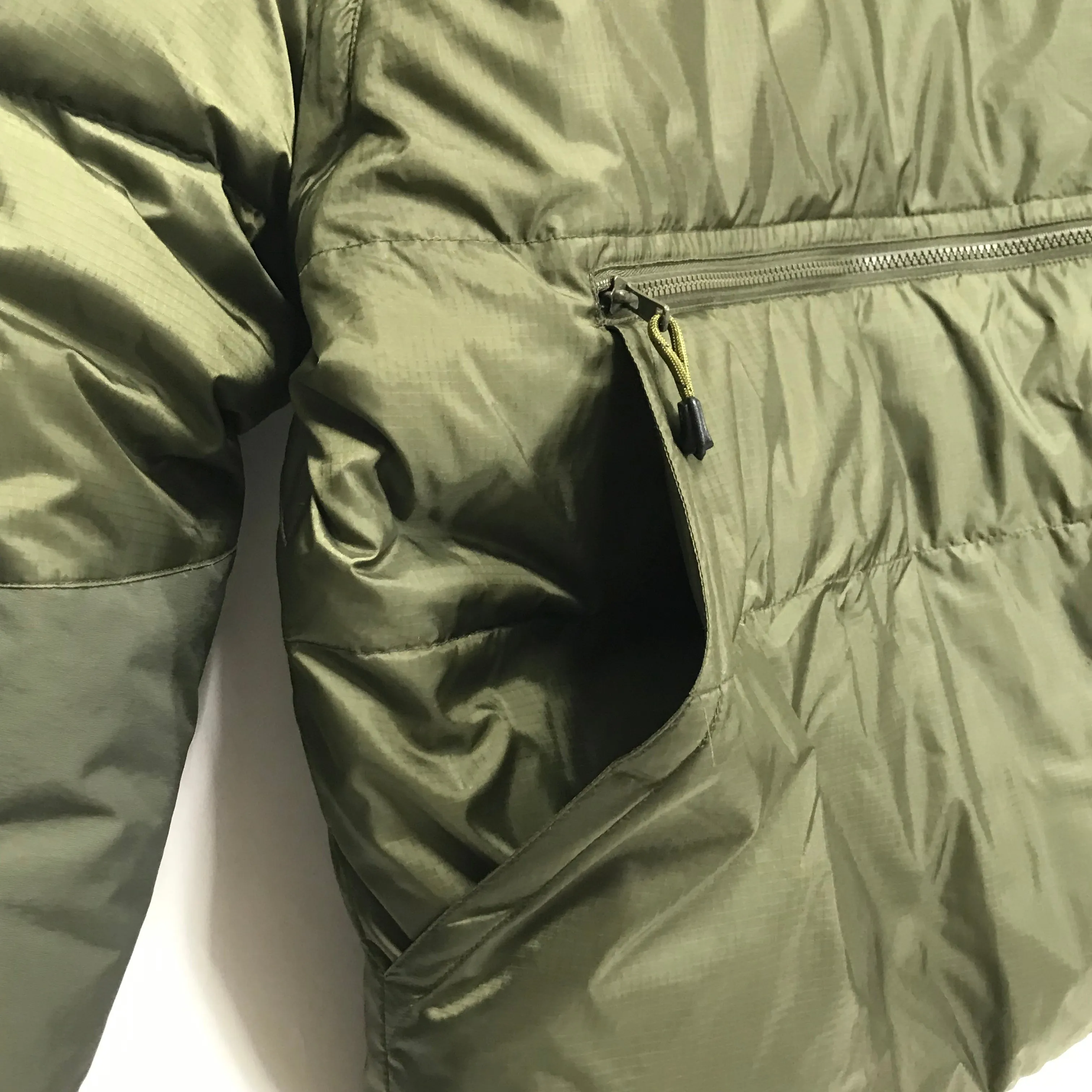 [L] WTaps 4-Way Ripstop Nylon Down Puffer Jacket / Vest Olive