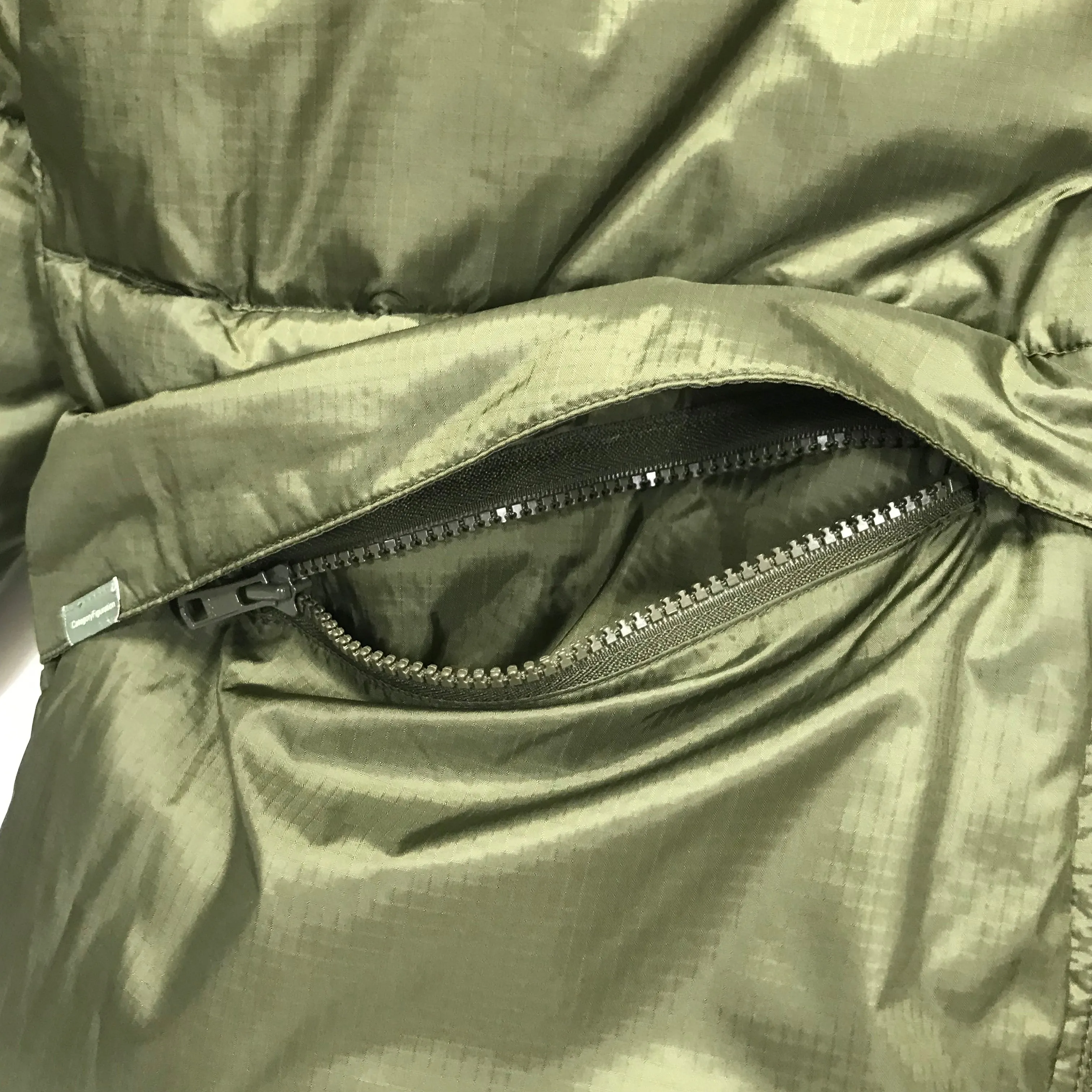 [L] WTaps 4-Way Ripstop Nylon Down Puffer Jacket / Vest Olive