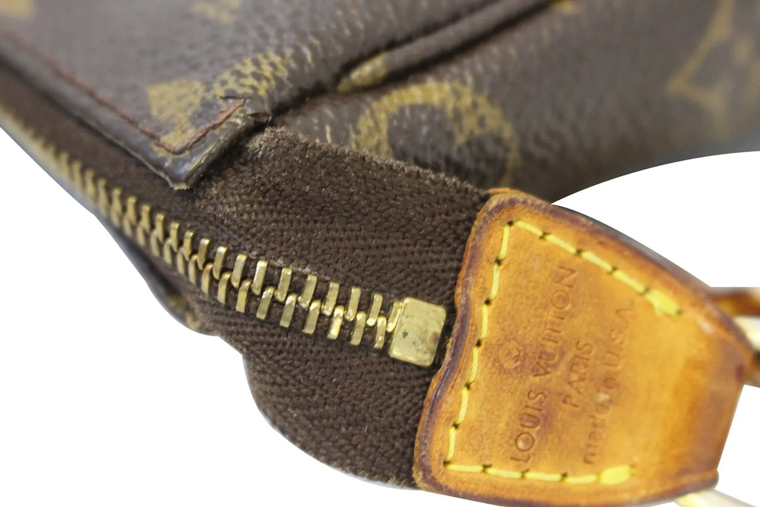 LOUIS VUITTON Monogram Canvas Pochette Accessoires Pouch