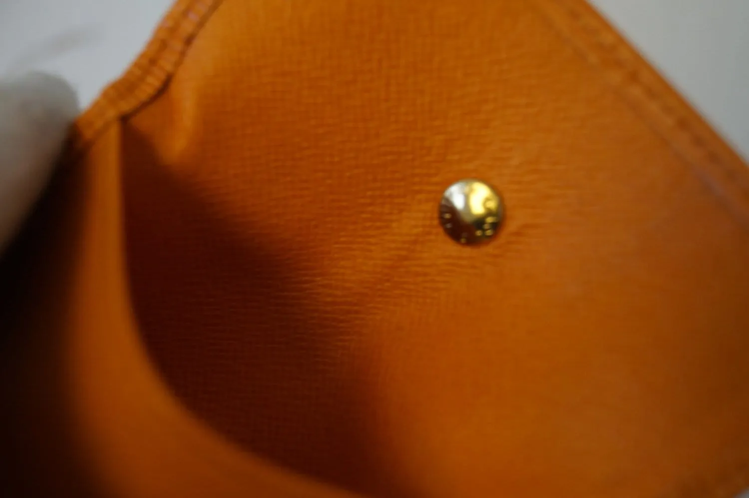 LOUIS VUITTON Orange Epi Leather 4 Key Case Holder