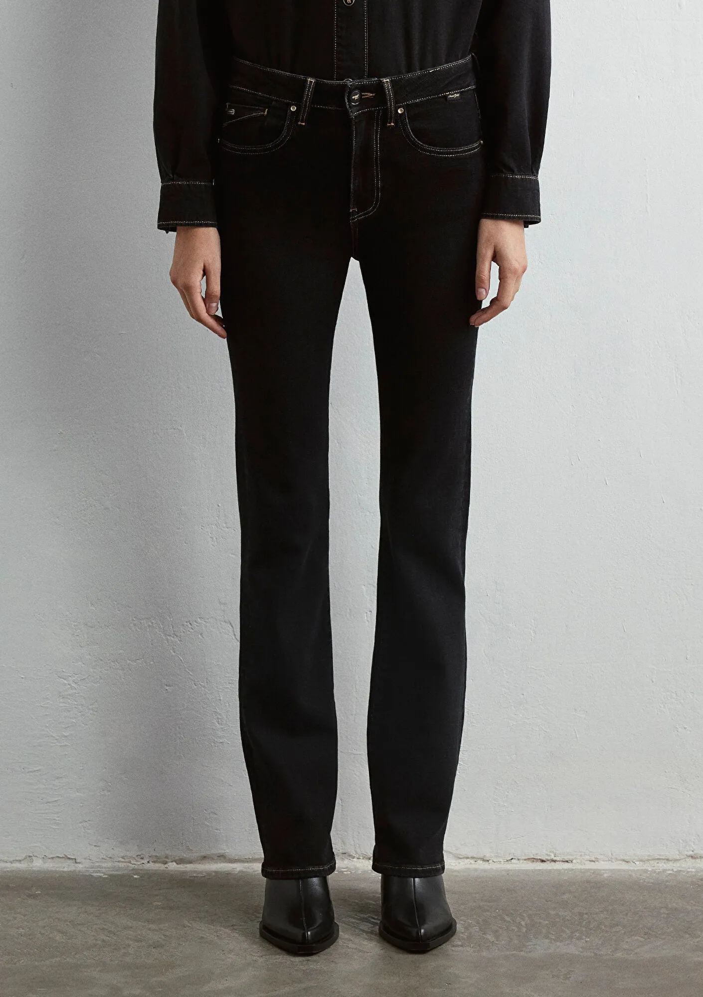 Maria Black Gold Denim Jean Pants