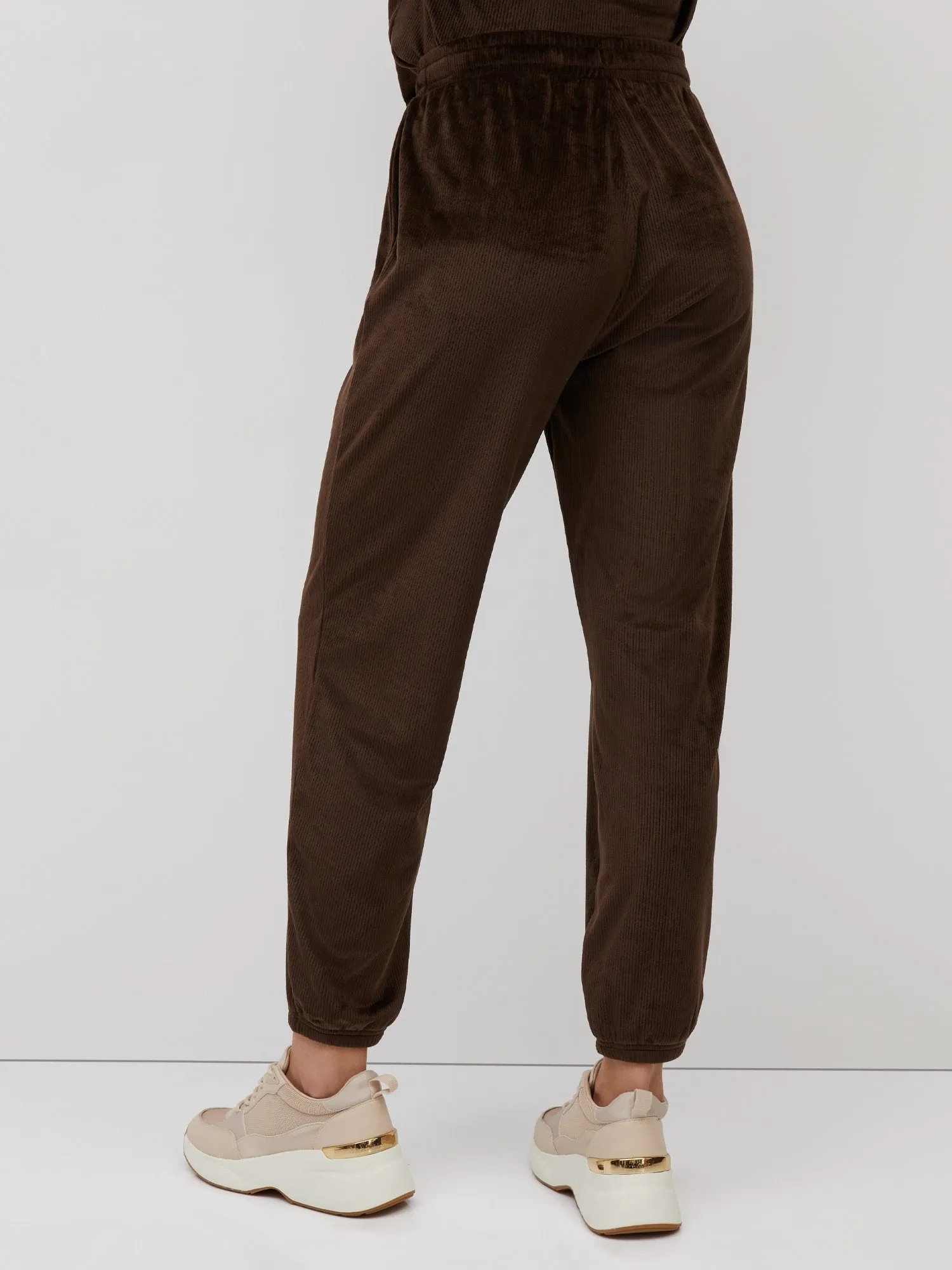 Mid-Rise Corduroy Jogger Pant