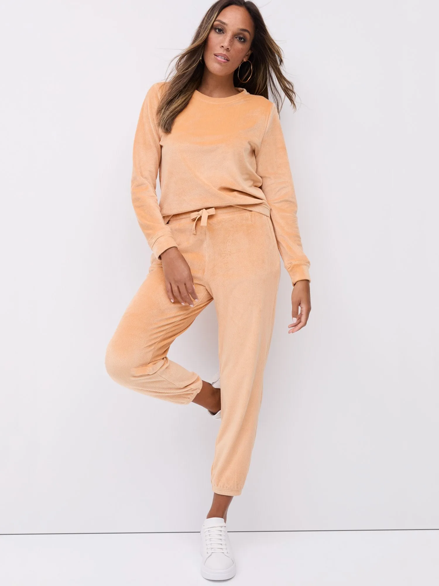 Mid-Rise Corduroy Jogger Pant