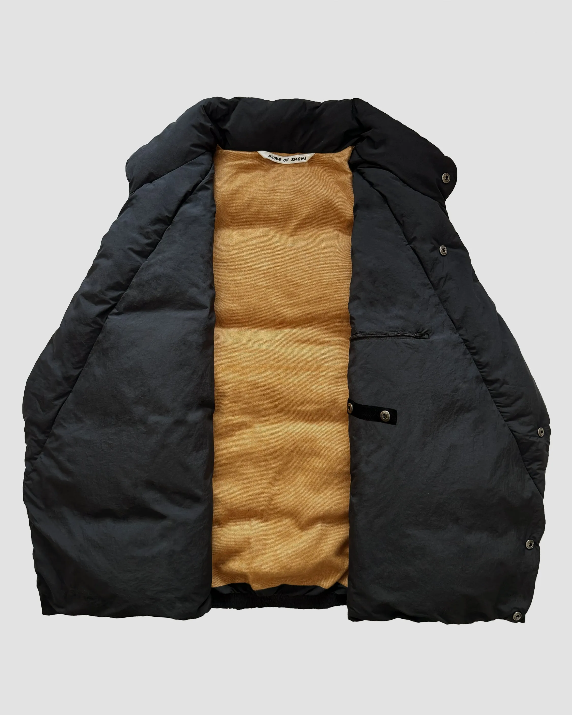 MILA VEST