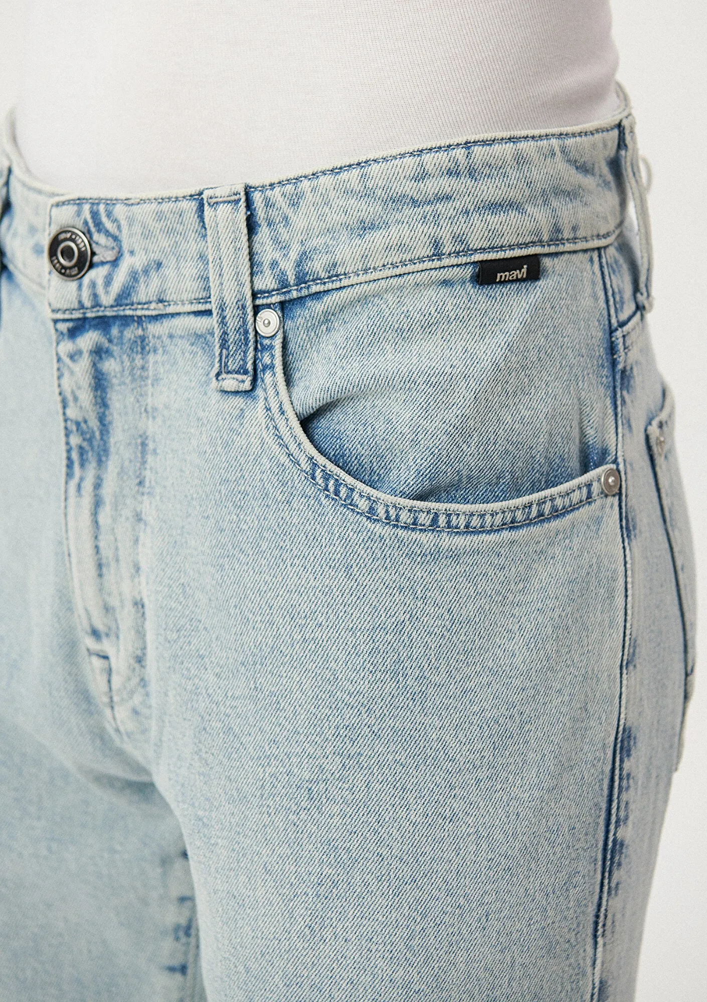 Milan Used Bleach Street Jean Pants