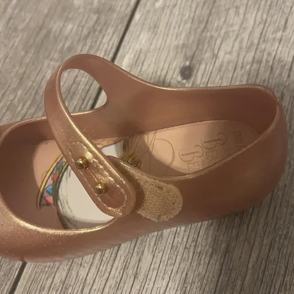Mini Melissa gold beauty and the beast shoes (8)