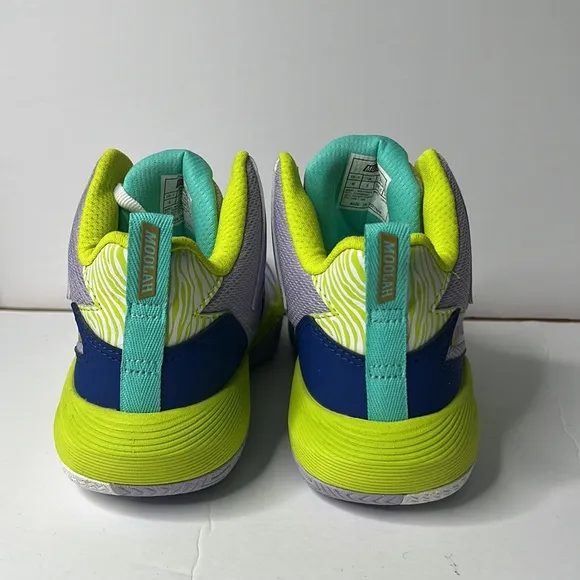 Moolah Kids' Grade School Press Break Basketball Shoes