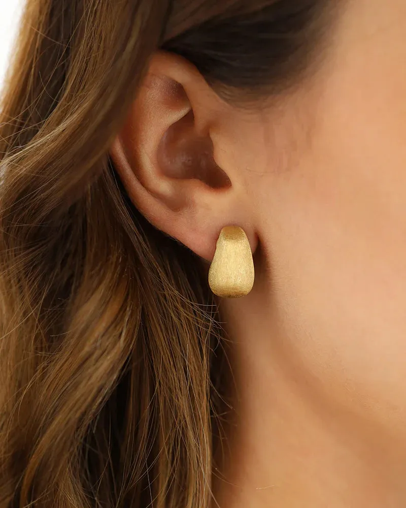 Nanis 18k Yellow Gold Diamond Earrings