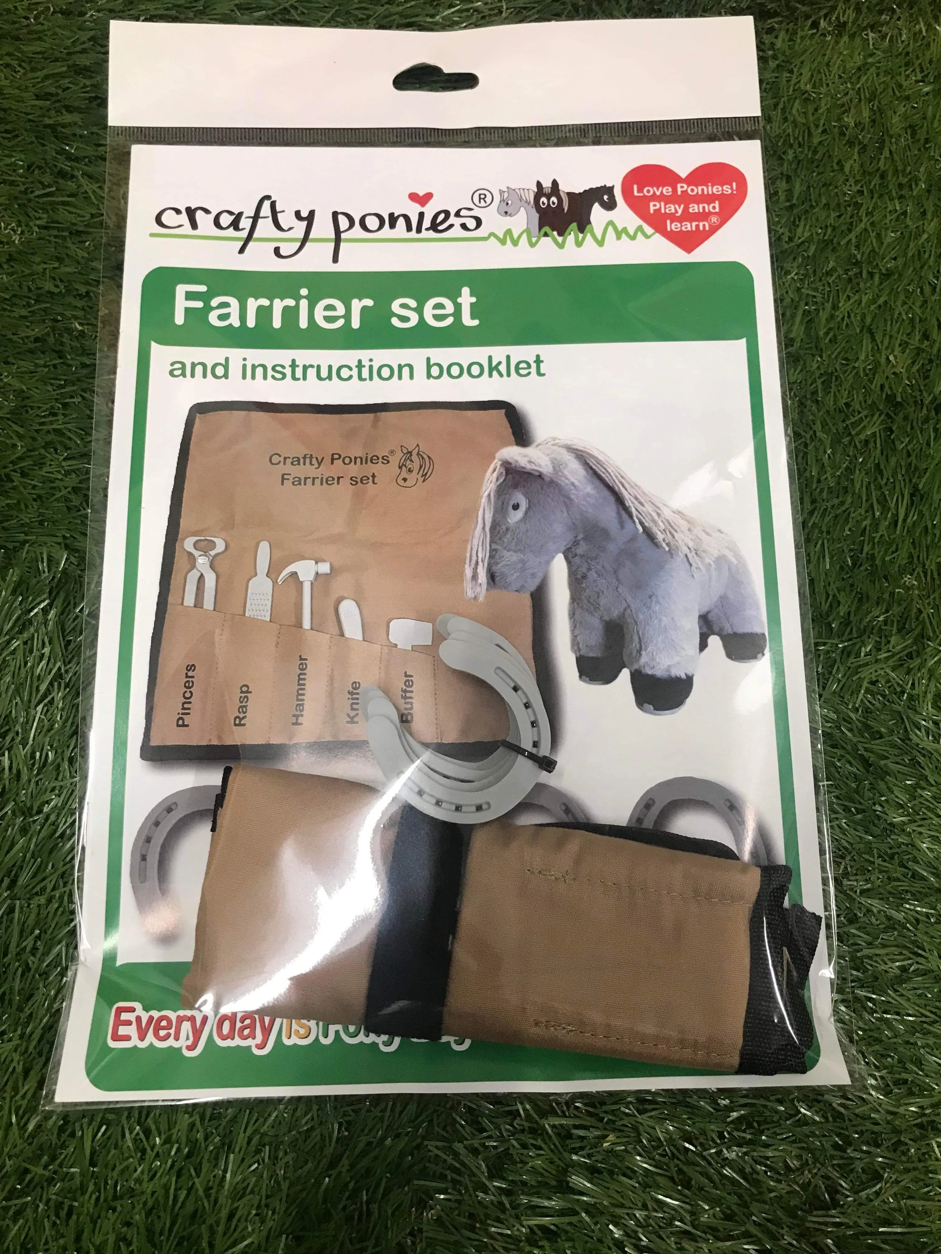 New crafty ponies farriers set FREE POSTAGE🟢