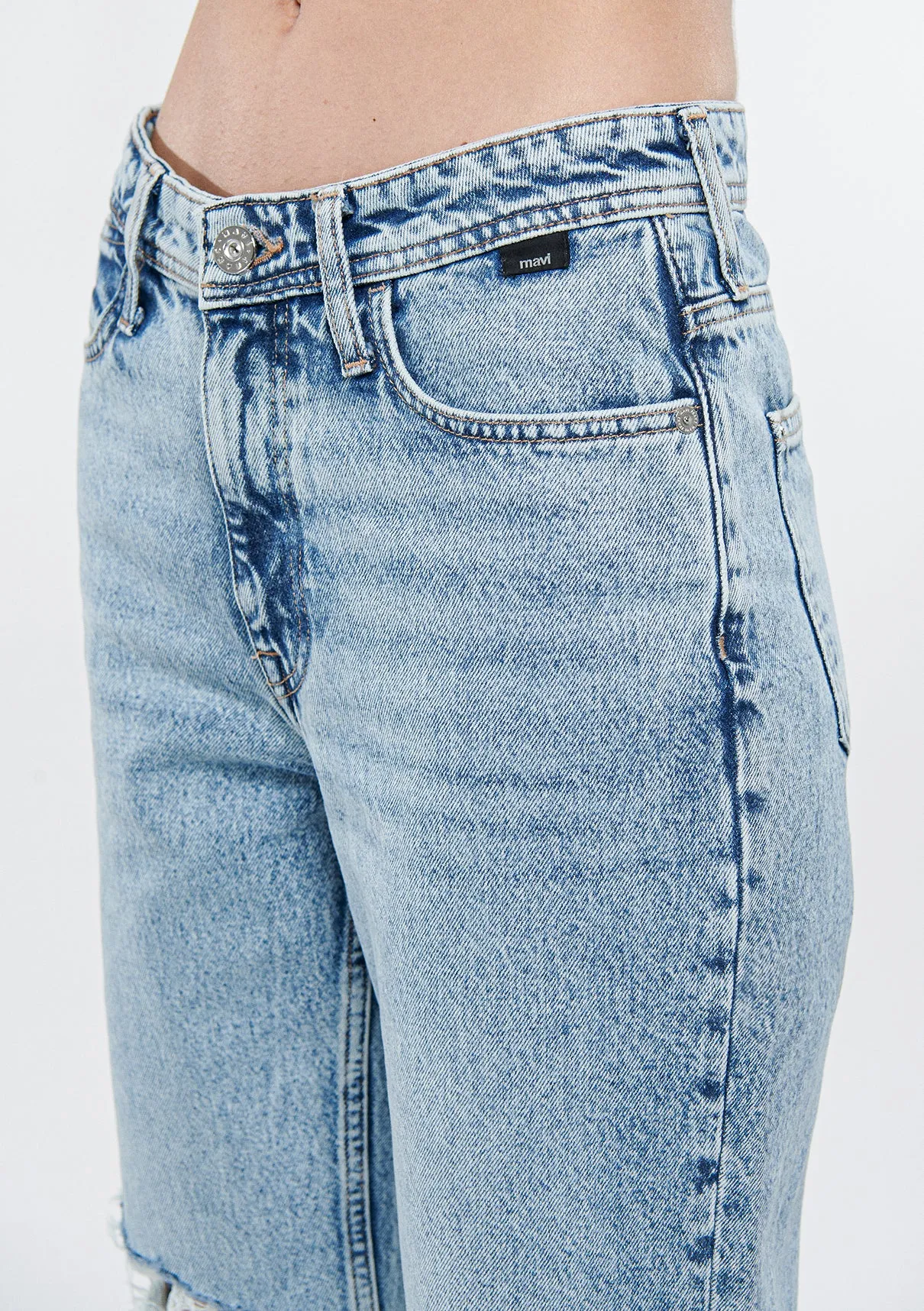 New York Light Ripped Vintage 90s Jean Pants