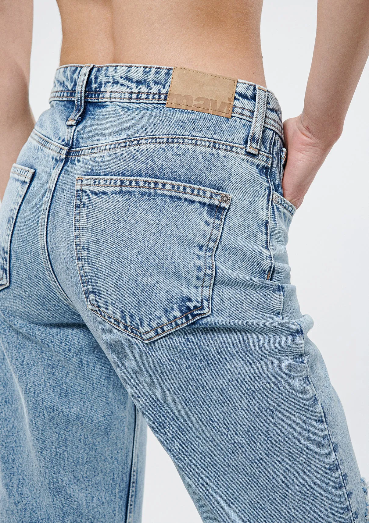 New York Light Ripped Vintage 90s Jean Pants